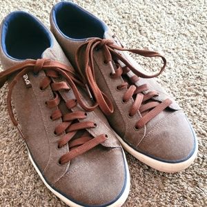 Men's Teva dress sneaker